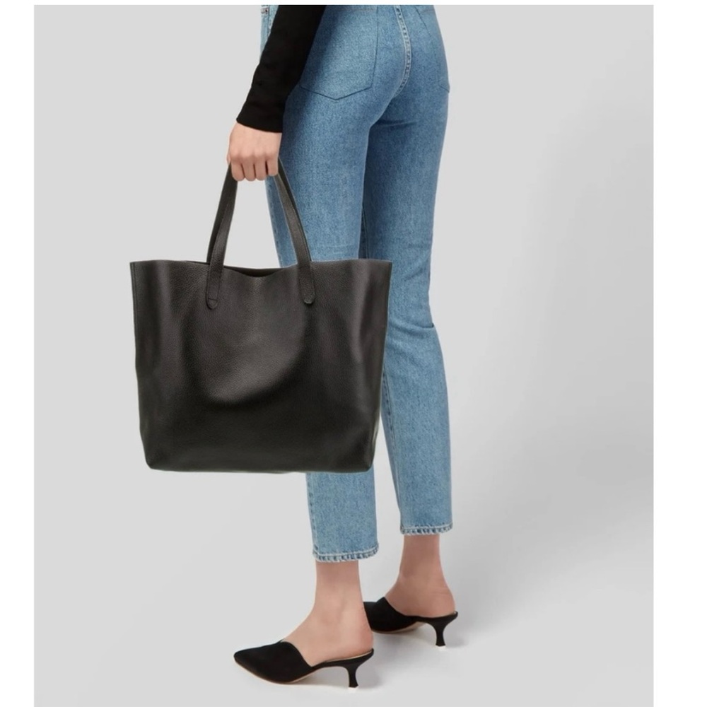 Cuyana Tote